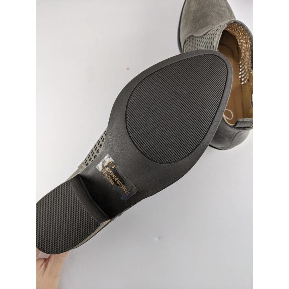 NWOT Leather Perforated Western Booties - Picture 6 of 12